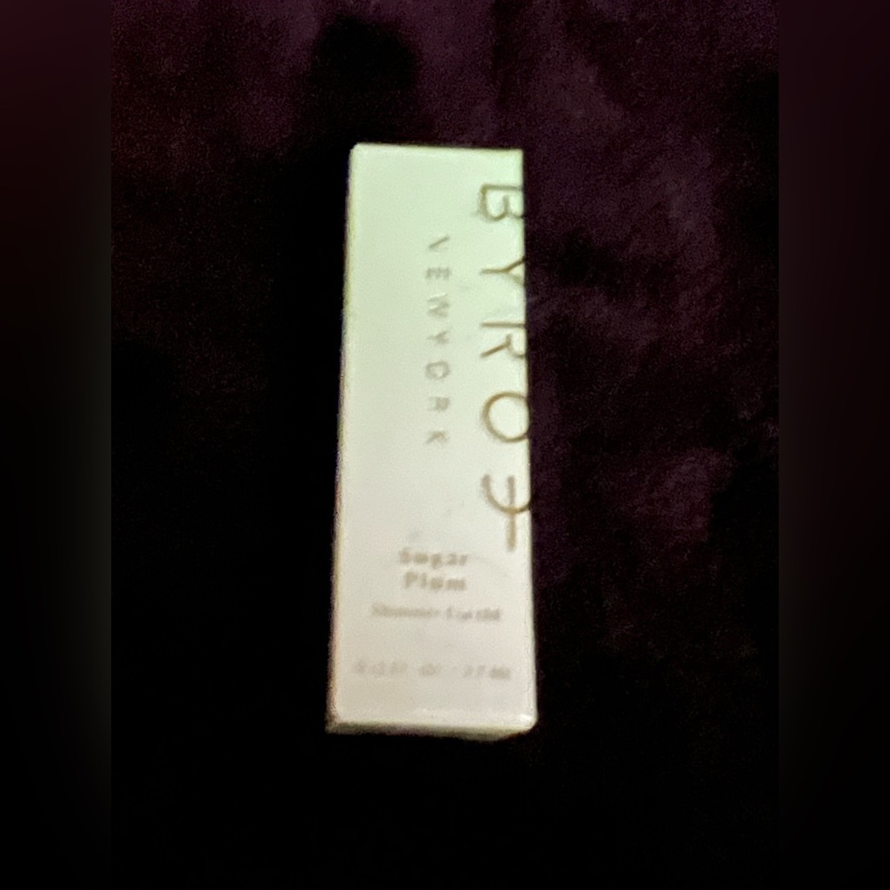 BYROE New York Sugar Plum Shimmer Lip oil/Lipstick